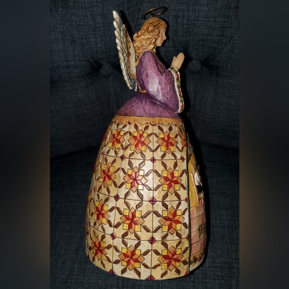 Jim Shore Heartwood Angel Prayer of Thankfulness Bless This Family - Picture 4 of 10